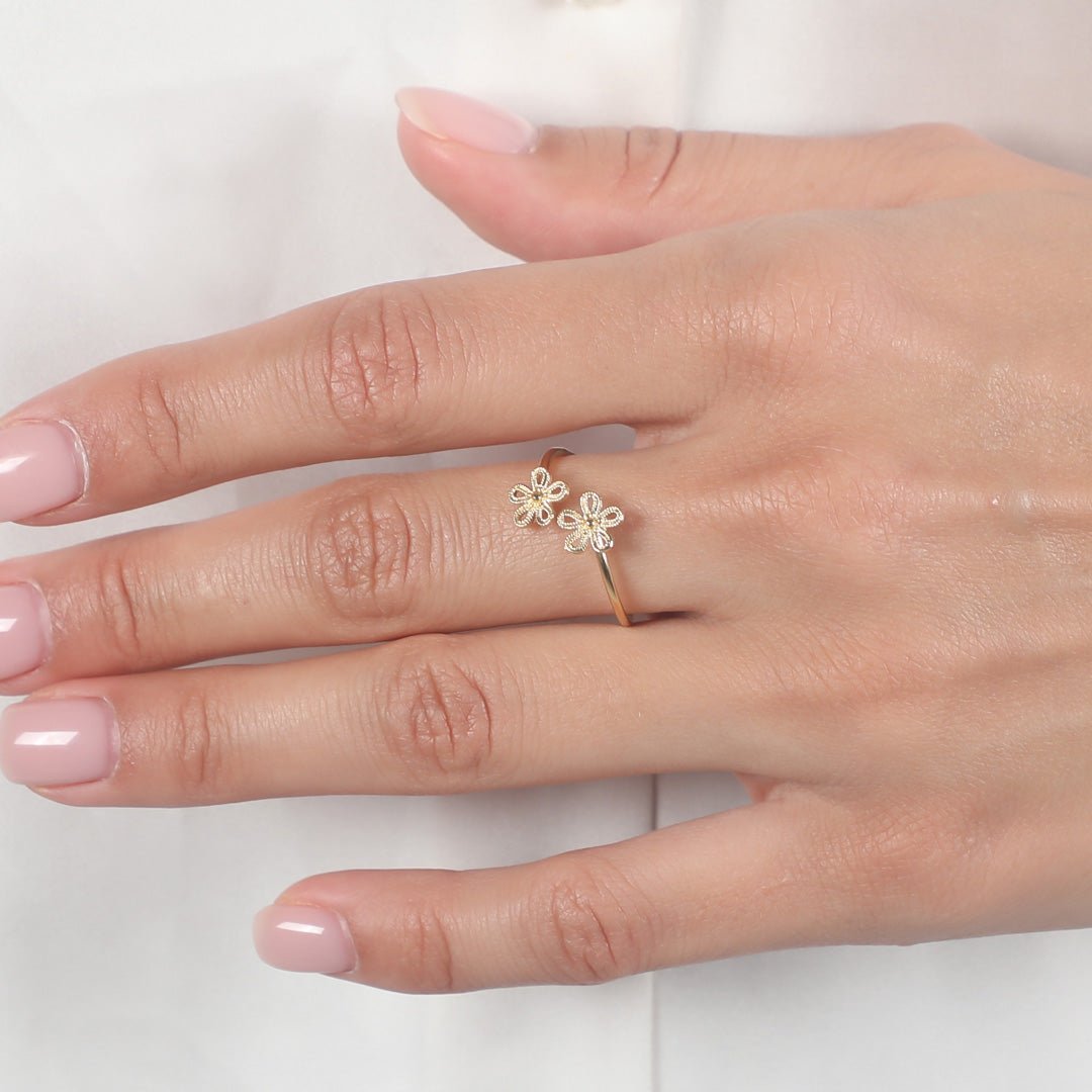 WRAP FLOWER RING - Al Khatib Gold