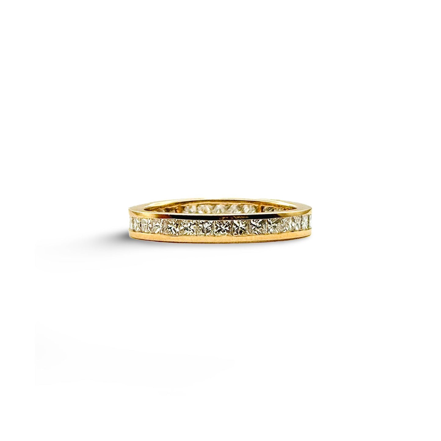 CLASSIC RADIANCE DIAMOND RING - Al Khatib Gold