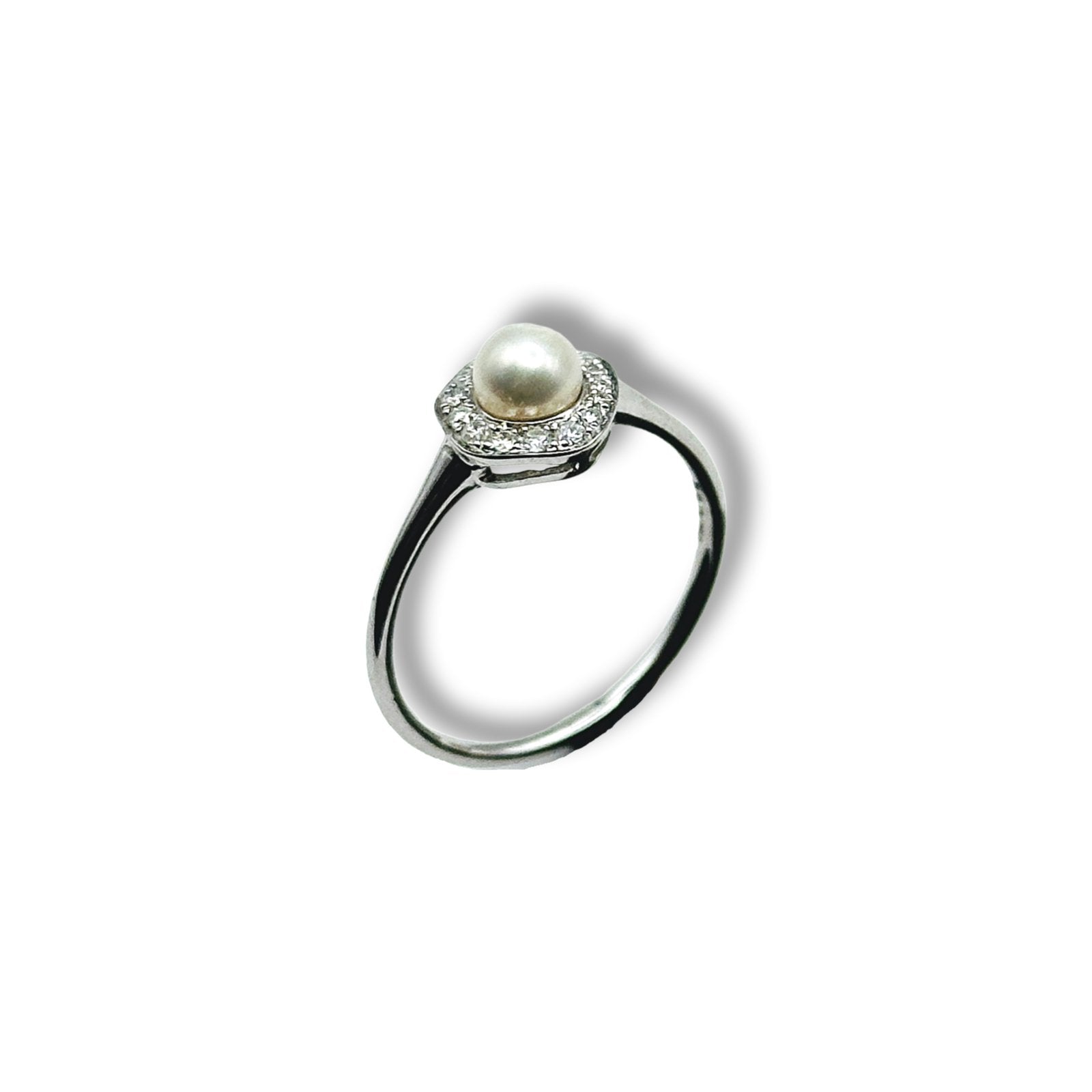 PEARL ELEGANCE DIAMOND RING - Al Khatib Gold